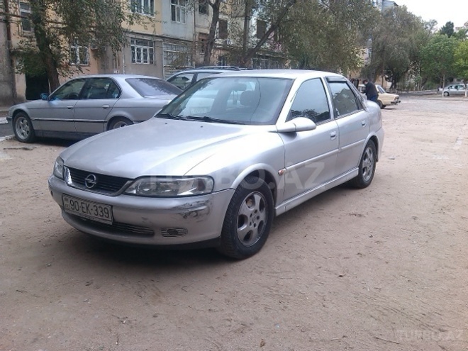 Opel Vectra 1999, 21,800 km - 2.0 л - Sumqayıt