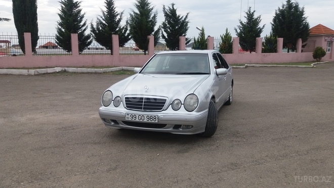 Mercedes E 220 2000, 206,537 km - 2.2 l - Bakı