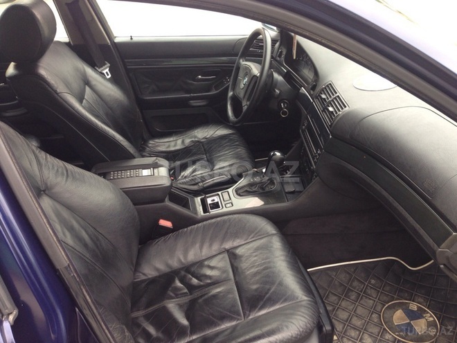 BMW 523 1996, 110,000 km - 2.5 l - Sumqayıt