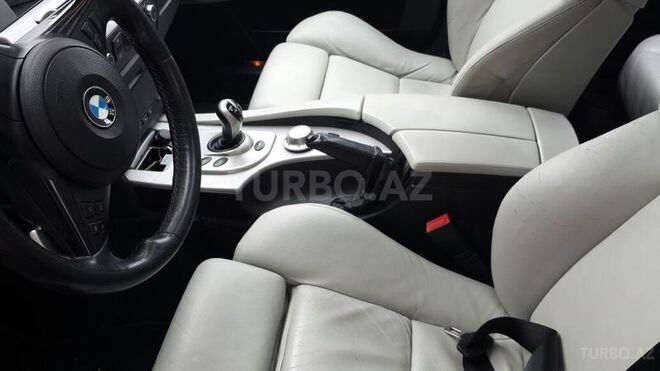 BMW M5 2005, 34,000 km - 5.0 l - Bakı