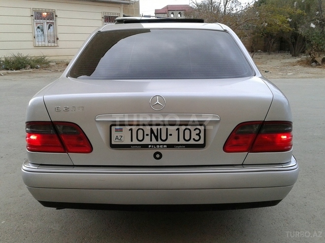 Mercedes E 230 1996, 251,000 km - 2.3 л - Bakı