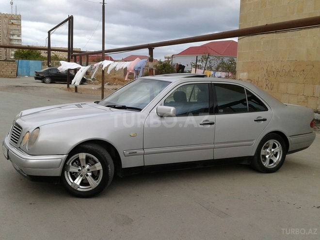 Mercedes E 230 1996, 251,000 km - 2.3 л - Bakı