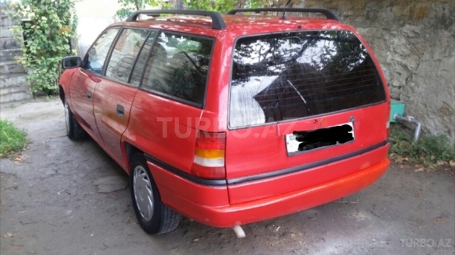 Opel Astra 1992, 250,000 km - 1.8 l - Bakı