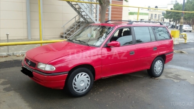 Opel Astra 1992, 250,000 km - 1.8 l - Bakı