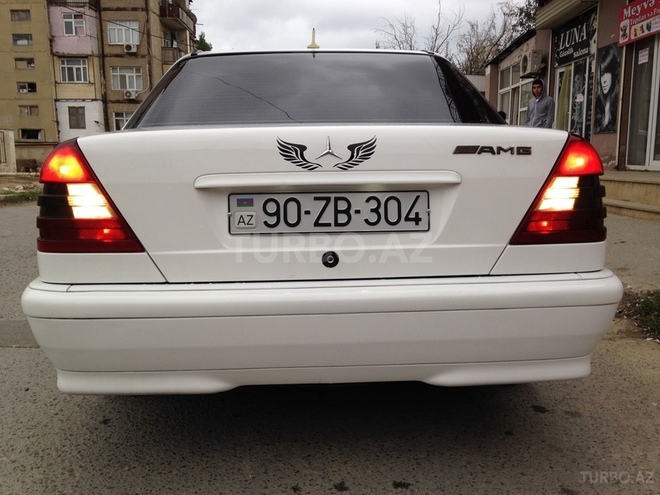 Mercedes C 220 1999, 185,000 km - 2.2 l - Bakı
