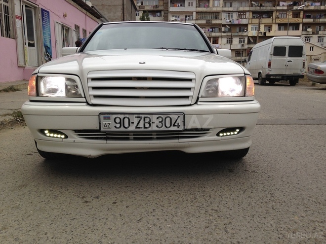 Mercedes C 220 1999, 185,000 km - 2.2 l - Bakı