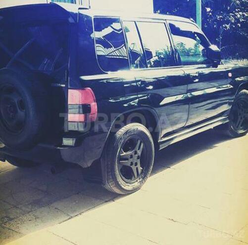 Mitsubishi Pajero io 2000, 140,000 km - 2.0 l - Bakı