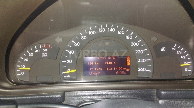 Mercedes C 220 2001, 205,642 km - 2.2 l - Bakı