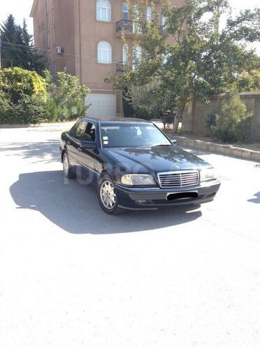 Mercedes C 200 1997, 270,000 km - 2.0 л - Bakı