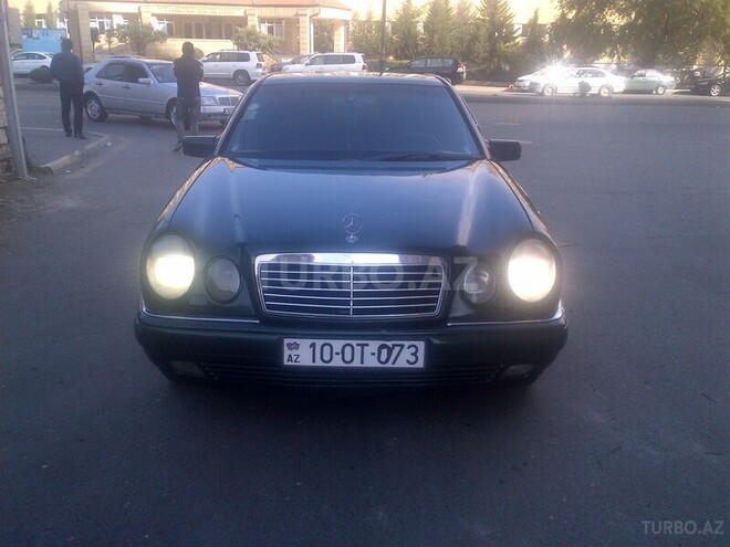Mercedes E 230 1996, 178,000 km - 2.3 l - Bakı