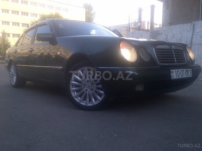 Mercedes E 230 1996, 178,000 km - 2.3 l - Bakı