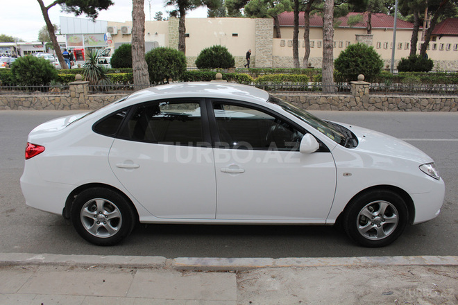 Hyundai Elantra 2010, 80,000 km - 1.6 l - Bakı