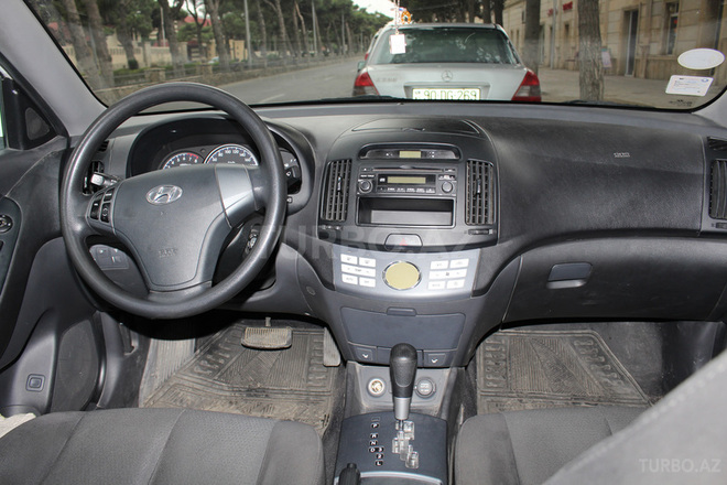 Hyundai Elantra 2010, 80,000 km - 1.6 l - Bakı