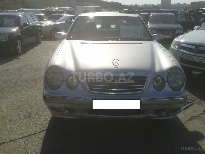 Mercedes E 240 1999, 160,000 km - 2.4 л - Bakı