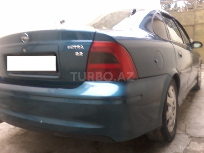 Opel Vectra 2001, 209,000 km - 2.2 l - Gəncə