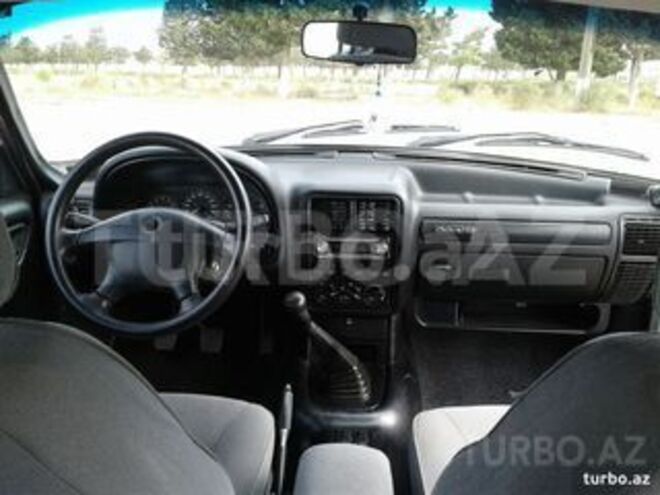GAZ 31105 2005, 100,000 km - 2.3 l - Biləsuvar