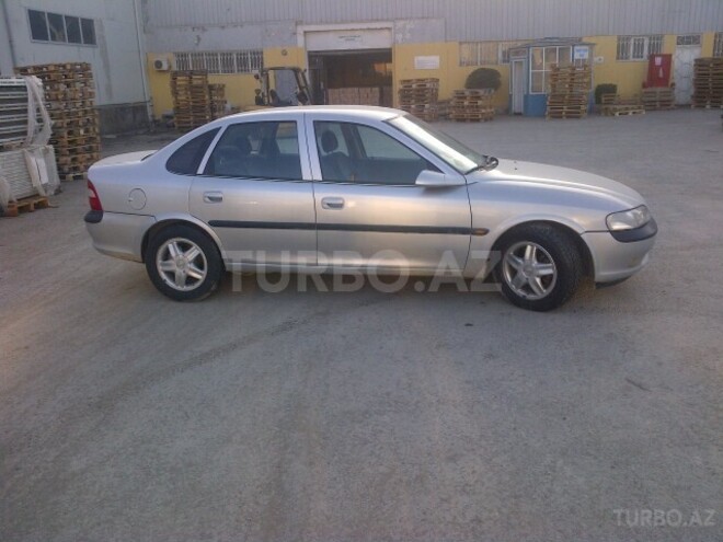Opel Vectra 1997, 320,000 km - 1.6 л - Sumqayıt