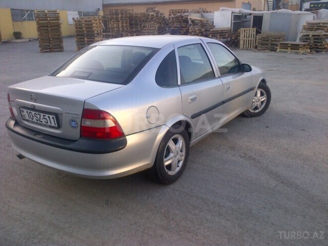 Opel Vectra 1997, 320,000 km - 1.6 л - Sumqayıt