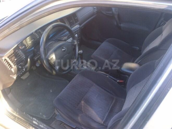 Opel Vectra 1997, 320,000 km - 1.6 л - Sumqayıt