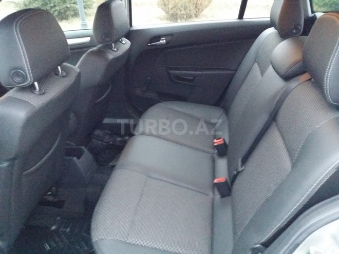 Opel Astra 2007, 159,000 km - 1.8 l - Qusar