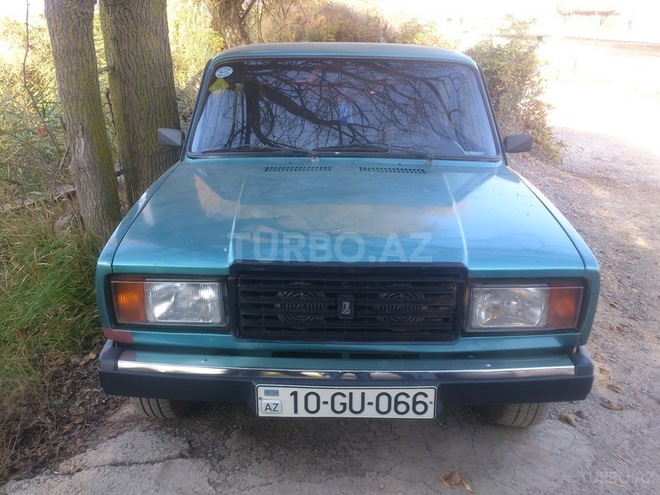 LADA (VAZ) 2107 2001, 25,000 km - 1.6 l - Salyan