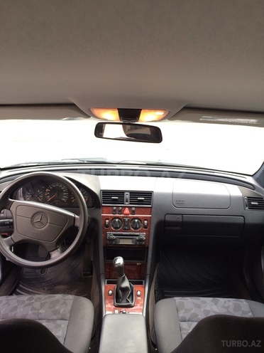 Mercedes C 180 1998, 136,000 km - 1.8 л - Bakı