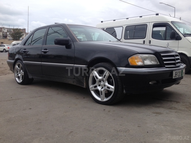 Mercedes C 230 1999, 194,000 km - 2.3 l - Sumqayıt