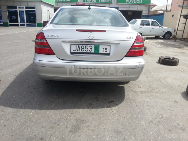 Mercedes E 220 2005, 152,800 km - 2.2 л - Bakı