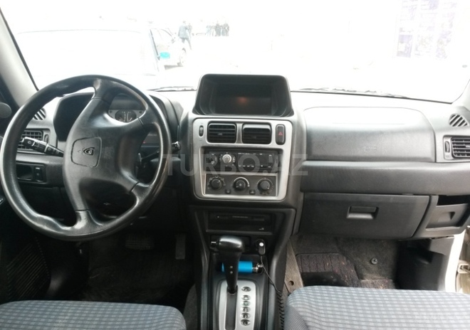 Mitsubishi Pajero io 2000, 217,000 km - 2.0 л - Bakı