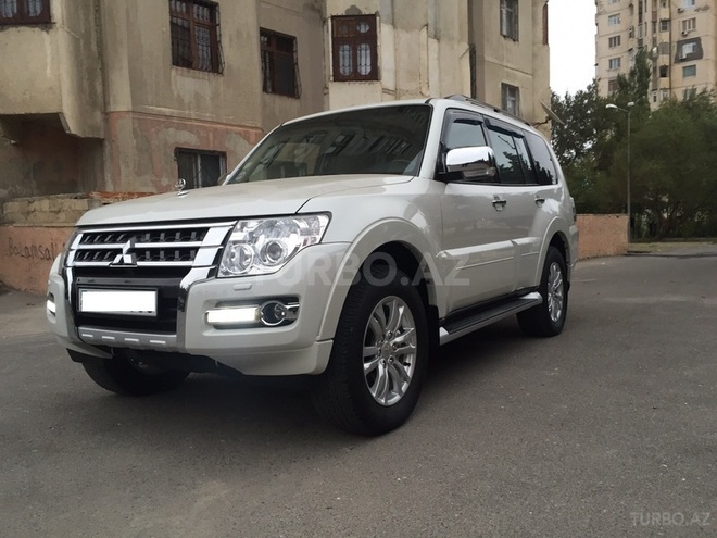 Mitsubishi Pajero 2014, 19,000 km - 3.8 l - Bakı