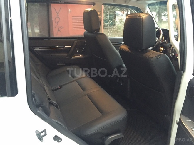 Mitsubishi Pajero 2014, 19,000 km - 3.8 l - Bakı