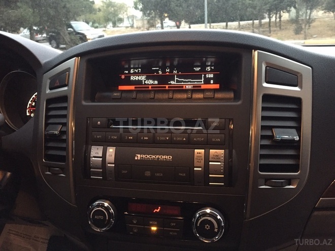 Mitsubishi Pajero 2014, 19,000 km - 3.8 l - Bakı