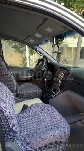 Hyundai H-1 2008, 180,000 km - 2.5 l - Bakı