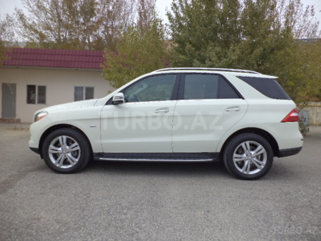Mercedes ML 350 2011, 67,000 km - 3.0 l - Bakı