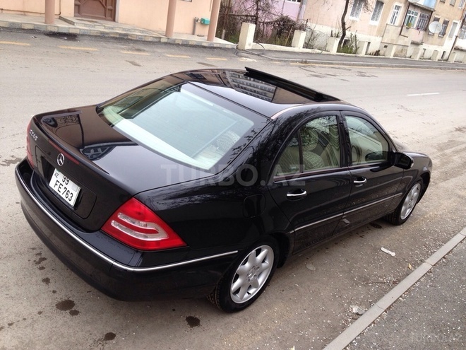 Mercedes C 240 2003, 1,970,000 km - 2.6 л - Quba
