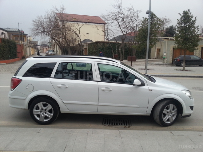 Opel Astra 2009, 175,000 km - 1.9 l - Bakı