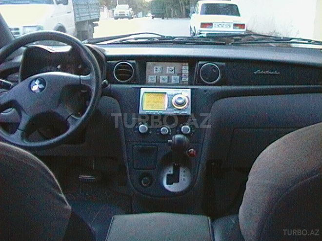 Mitsubishi Airtrek 2002, 176,000 km - 2.0 л - Bakı