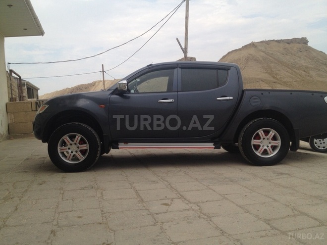 Mitsubishi L200 2007, 192,300 km - 2.5 l - Bakı