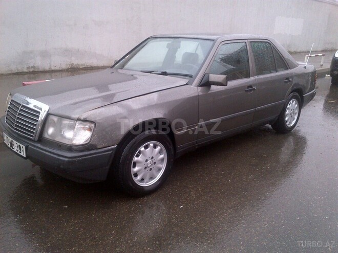 Mercedes E 230 1990, 176,000 km - 2.3 l - Bakı