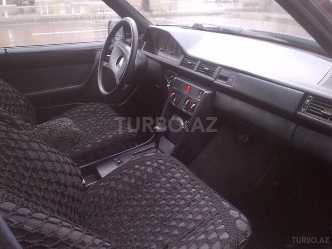 Mercedes E 230 1990, 176,000 km - 2.3 l - Bakı