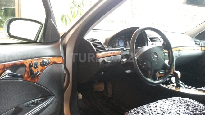 Mercedes E 320 2003, 328,700 km - 3.2 l - Şəmkir