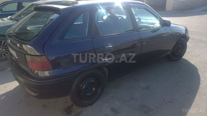 Opel Astra 1995, 177,000 km - 1.7 л - Bakı