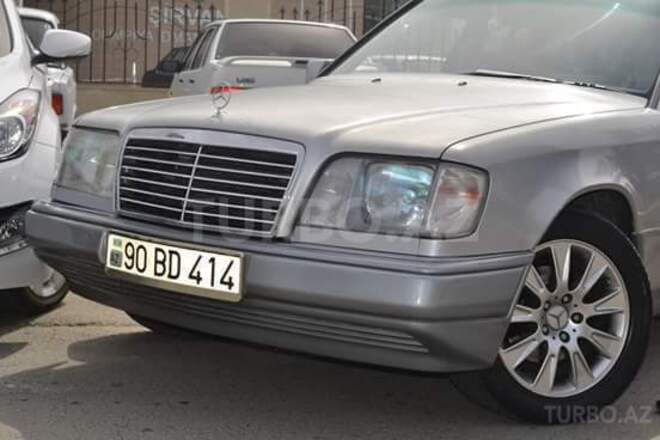 Mercedes E 200 1995, 326,000 km - 2.0 l - Şirvan