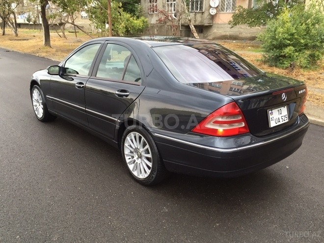 Mercedes C 240 2002, 190,000 km - 2.6 л - Sumqayıt