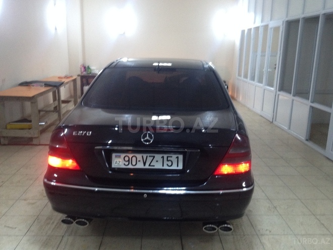 Mercedes E 270 2003, 236,000 km - 2.7 l - Bakı
