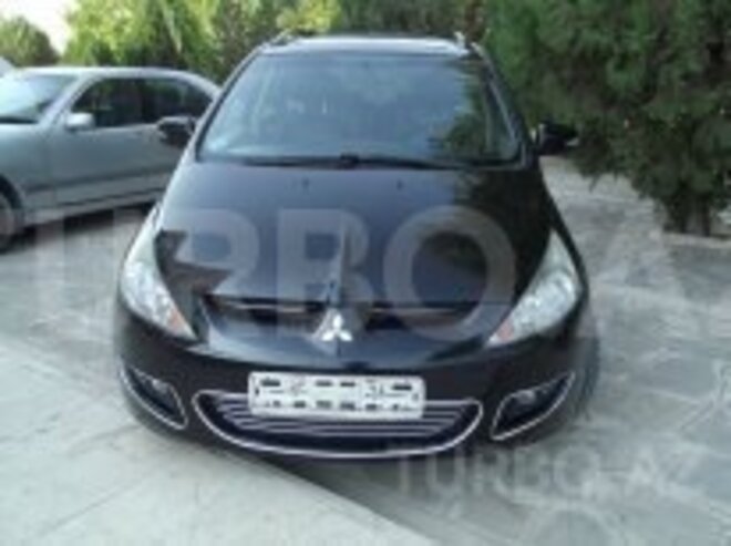 Mitsubishi Grandis 2007, 174,500 km - 2.4 л - Bakı