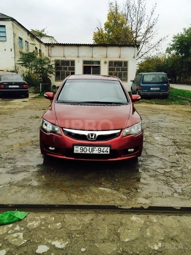 Honda Civic 2008, 115,000 km - 1.8 l - Quba