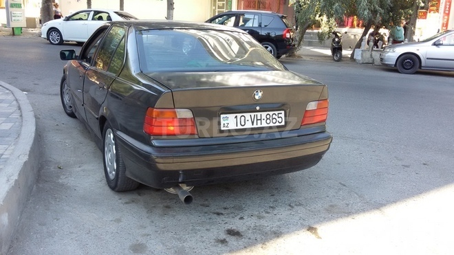 BMW 116 1992, 300,000 km - 1.6 l - Bakı