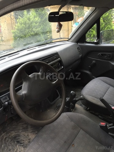 Mitsubishi L200 2003, 203,000 km - 2.5 l - Bakı