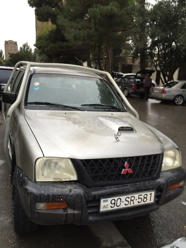 Mitsubishi L200 2003, 203,000 km - 2.5 l - Bakı